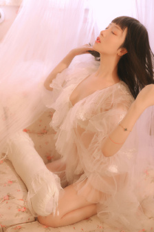 善良的邻居的妻子